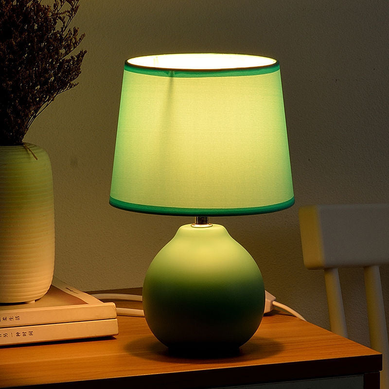 Nordic Minimalist Bedside Lamp – Soft Ambient Glow